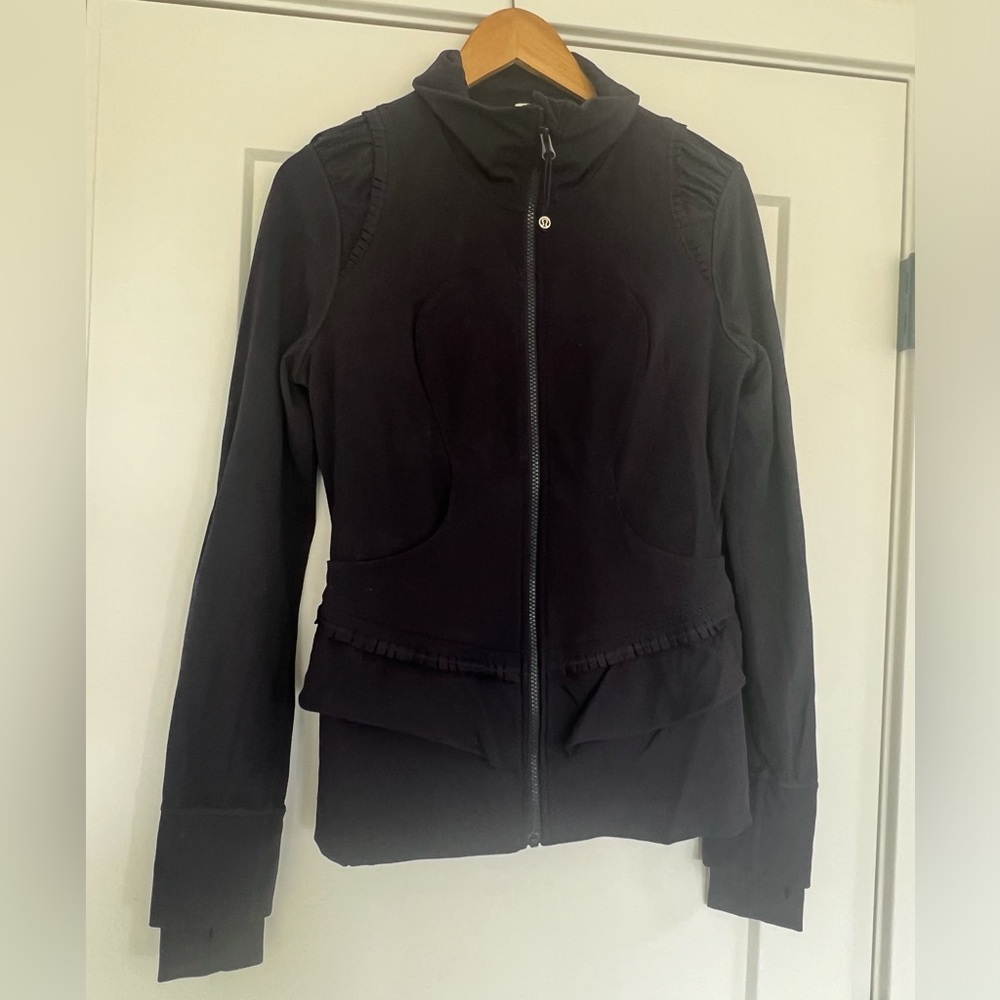 Lululemon City to Yoga ruffle jacket | size 10 | indigo blue